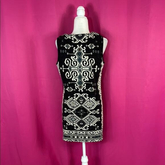 Aryeh sleeveless shift sweater dress, size L - Picture 2 of 9
